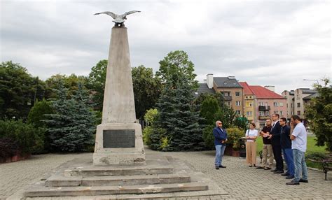 Pomnik Z Or Em Odzyska Dawny Blask Miechowski Pl