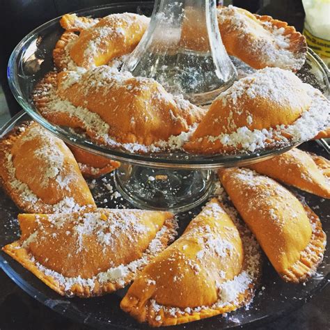 Empanadas De Manjar Guatemaltecos Food Pretzel Bites Bread