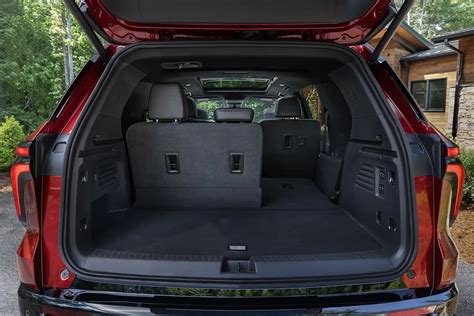 2024 Chevy Traverse Interior Space Netty Benetta