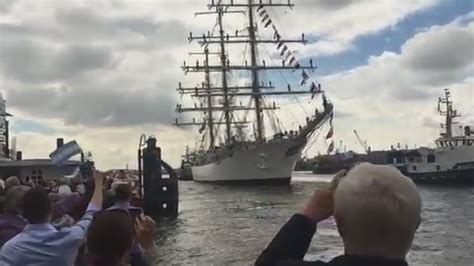 La Fragata Libertad llegó a Hamburgo y celebrará allí el 9 de Julio