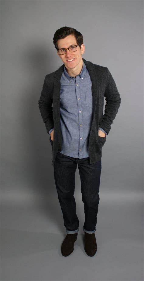 How To Wear A Blue Chambray Shirt Chambray Shirt Outfits Shirt