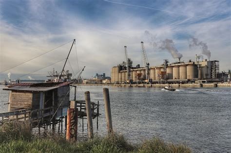 Premium Photo Industrial Area