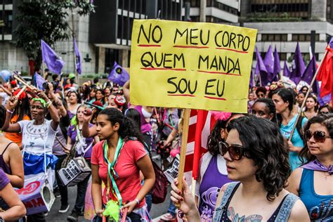 O Movimento FEMINISTA As Lutas E As Conquistas