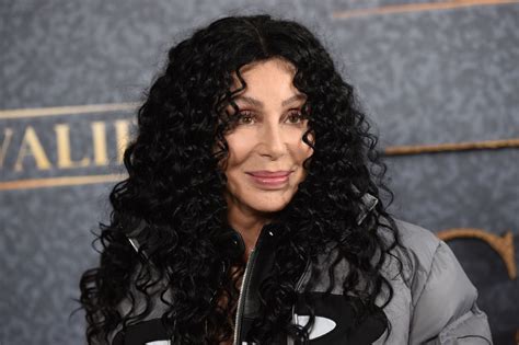 Cher Acusada De Contratar A Cuatro Hombres Para Secuestrar A Su Hijo