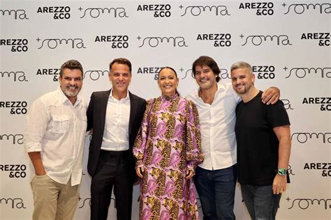 Arezzo Co E Grupo Soma Acertam Acordo Para Forma O De Empresa De R