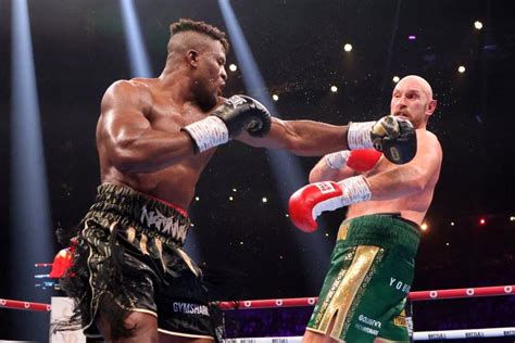 Le monde de la boxe admiratif de Francis Ngannou après son combat face