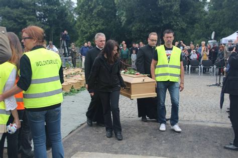 Nie zostawiliśmy tam nikogo Pożegnanie Bohaterów odnalezionych na