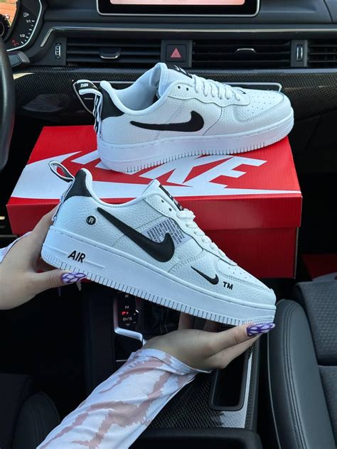 Купить Кроссовки женские Nike Air Force 1 07 LV8 Utility Найк Форсе ...