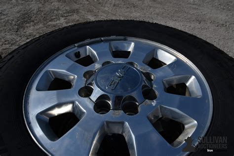 Gmc Bolt Wheels R Tires Bid Per Unit Bigiron Auctions