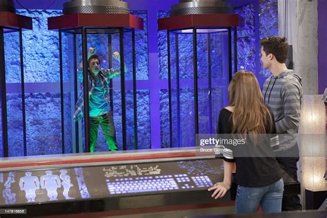 Lab Rats Chore Wars Adam Bree And Chase Learn About Chores And News Photo Getty Images