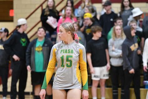 birds vivian zurheide earns  conference honors