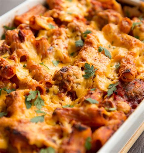 Cheesy Meatball Pasta Bake Don T Go Bacon My Heart