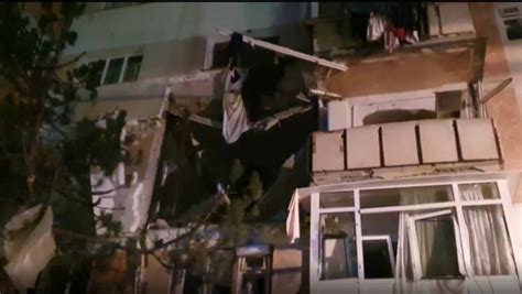 Explozie Puternic Ntr Un Bloc Din Suceava Trei Oameni Au Fost R Ni I