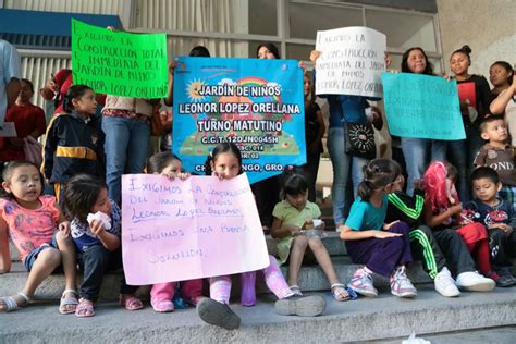 Toman Las Oficinas De Finanzas Los Padres De Un K Nder En Chilpancingo