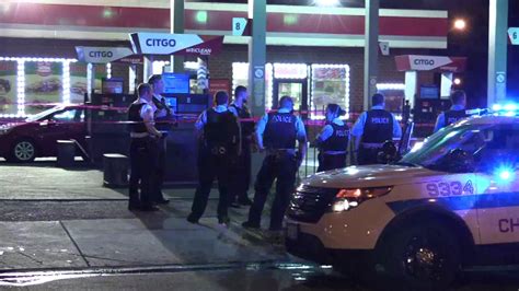 Gas Station Clerk Shot To Death In Park Manor Abc7 Chicago