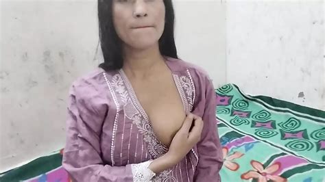 Desi Hot Aunty Ko Saman Dene Ke Bahane Chod Diya Hardcore Porn Feat