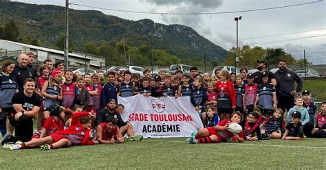 Saint Jean En Royans Les Jeunes Rugbymen En Stage Avec Le Stade