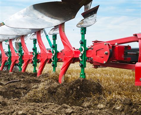 KVERNELAND 2500 I PLOUGH Irelands Group