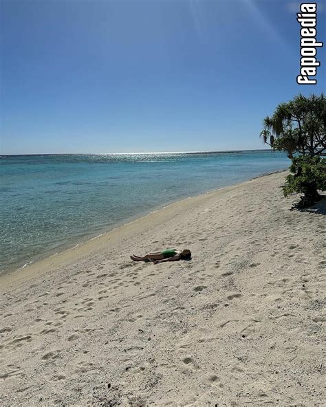 Alexandra Daddario Nude Leaks Photo Fapopedia