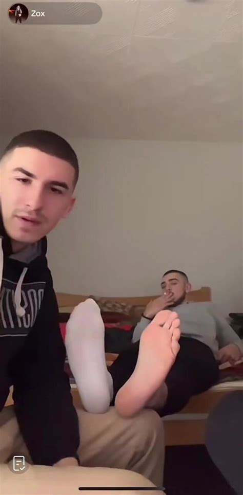 Hot Guy S Feet On TikTok Live Video ThisVid