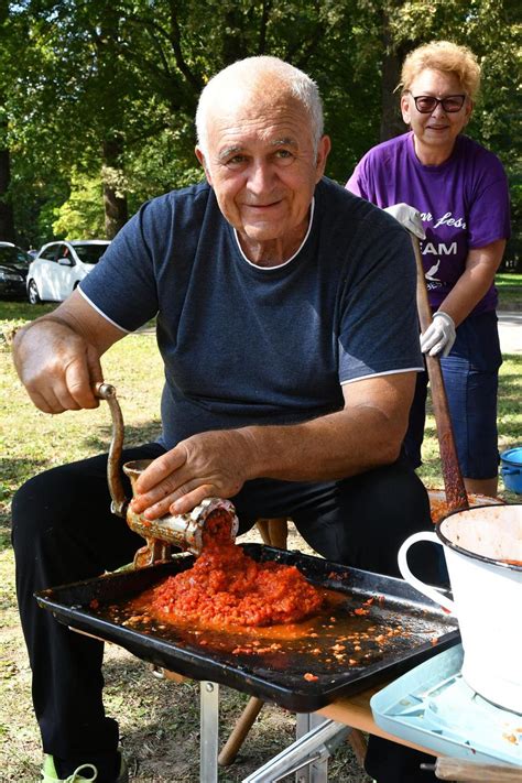 Tradicionalni recept za domaći ajvar i pinđur