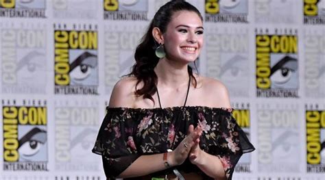 Nicole Maines Joins Supergirl As Tvs First Transgender Superhero