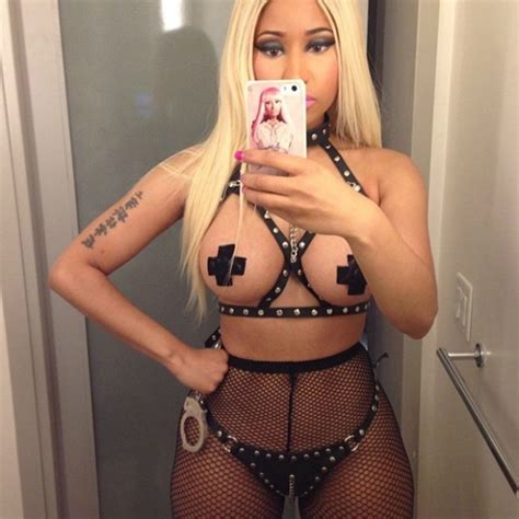 Hottest Nude Celebrities In Pics You Must See To Believe YourTango