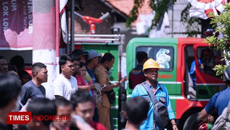 Ditinggal Pemilik Rumah Di Probolinggo Terbakar TIMES Indonesia