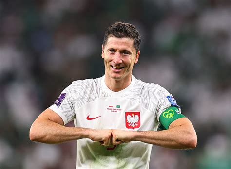 Polonia derrota 2 0 a Arabia Saudí con el primer gol de Lewandowski en