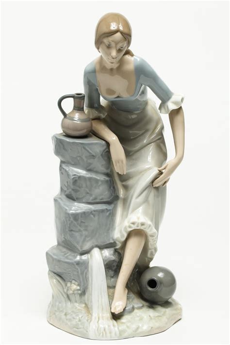 Sold At Auction Lladro Nao Large Vintage Porcelain Figurine