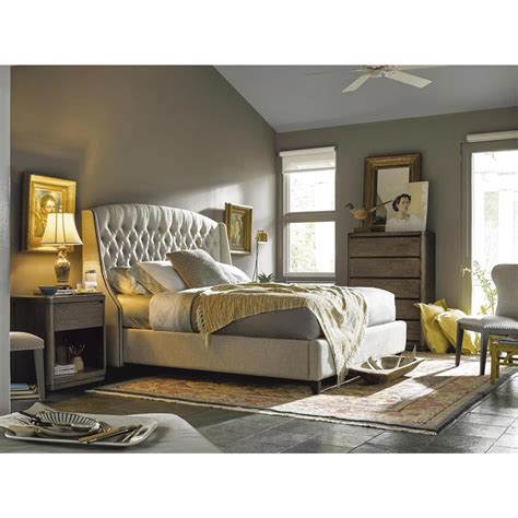 Iviana Modern Classic Light Grey Upholstered Tufted Nailhead Trim Bed