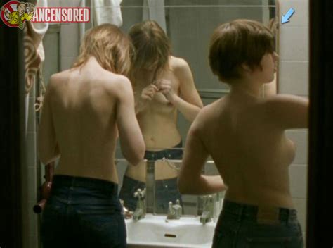 Naked Sarah Riedel In Baader