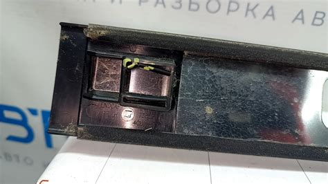 Накладка крыши левая Nissan Rogue 14-20 под рейлинг, слом креп 73853 ...