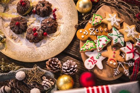 Free Photo | Tasty christmas cookies with different shapes