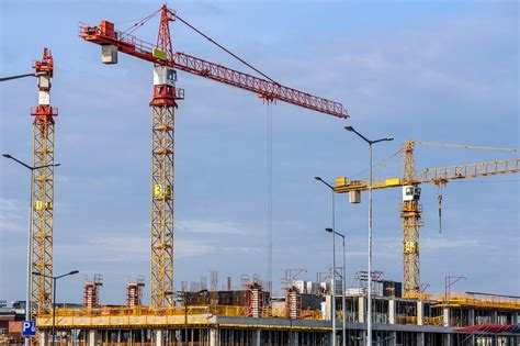 Subcontractor: What is subcontractor? Definition and examples