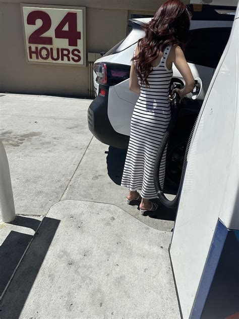 Can See The Imprint Of Them Cheeks Asian Tight Lil Spinner In Tight Dress OC Ass Forum