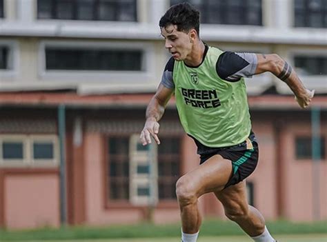 Winger Persebaya Surabaya Bruno Moreira Resmi Ganti Nomor Punggung