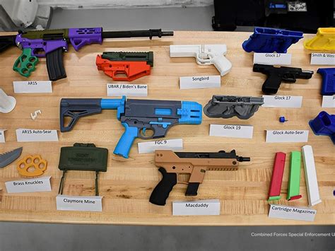 B C Police Warn About 3d Printed Guns That Look Like ’harmless Toys’ Vancouver Sun