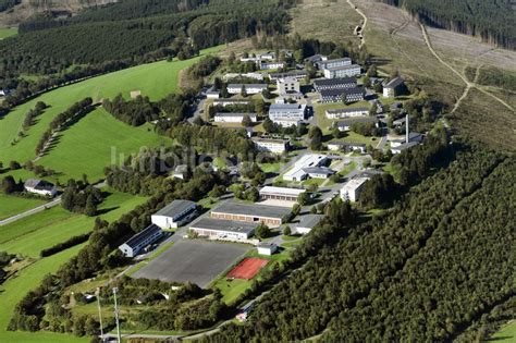 Erndtebrück von oben Gebäudekomplex der Bundeswehr Militär Kaserne