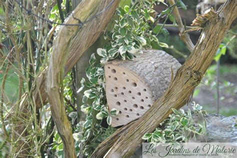 Fabriquer Des Abris Pour Les Abeilles Solitaires Les Jardins De Malorie