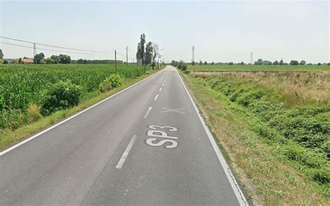 Ancora Un Camion Fuori Strada Chiusa La SP3 Fra Trevenzuolo E Bagnolo