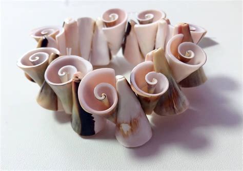 Chunky Conk Shell Statement Bracelet Shell Bracelet Summer Etsy