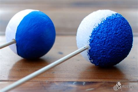 Craft Foam Balls vs Spun Cotton Balls: which ones to use?