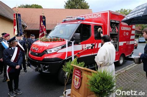 Neues Fahrzeug Der Feuerwehr Ilsenbach Gesegnet Onetz