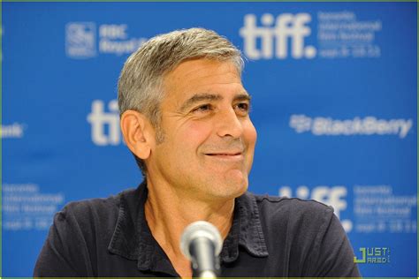 George Clooney: 'Descendants' Premiere & Portraits!: Photo 2578623 ...