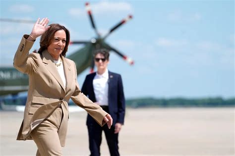 Kamala Harris Acorta La Brecha Con Trump En La Carrera Presidencial