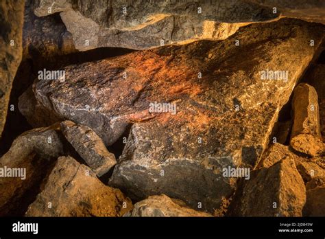 Ochre Cave Paintings Hi Res Stock Photography And Images Alamy