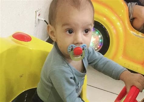 Beb De Meses Passa Mal E Morre Depois De Ter Engolido Lagarta