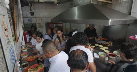 Tacos El Califa de León la 1era taquería en ganar estrella Michelin