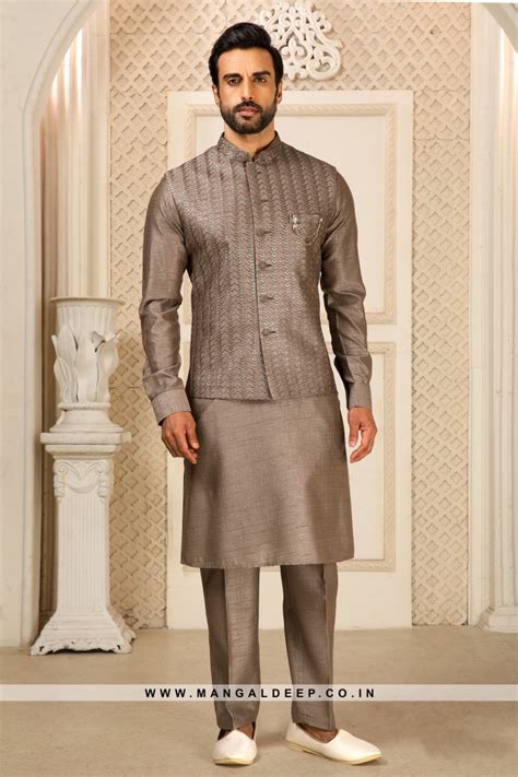 Men S Spice Ethnic Motifs Kurta With Pyjamas Nehru Jacket